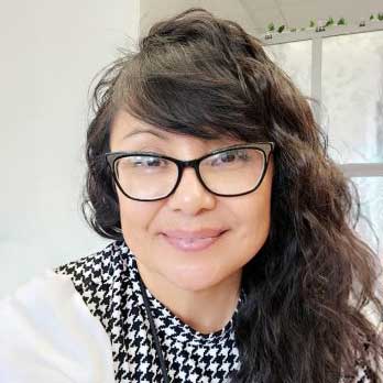 Suzzan Nakai
